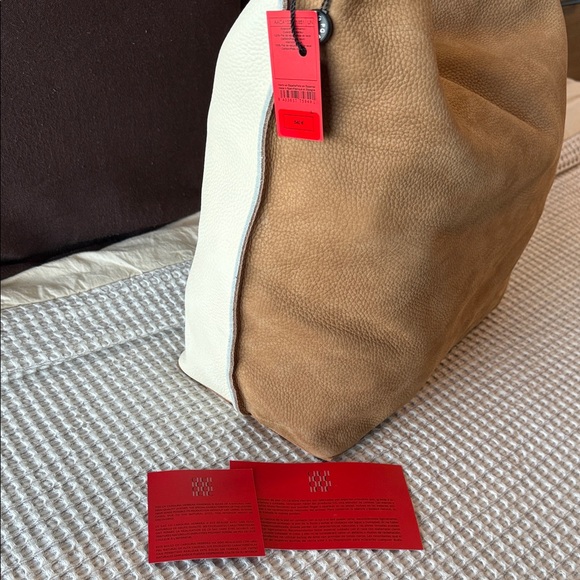 Carolina Herrera Delphine Ivory and Tan Hobo Bag - Picture 7 of 8